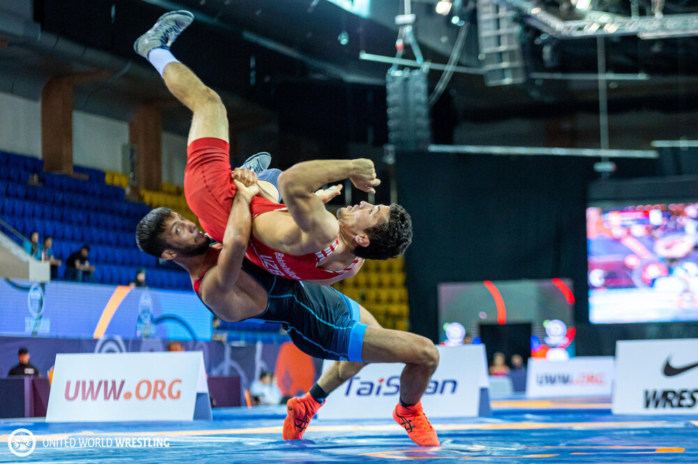 غرش حسن یزدانی و رفقا؛ پسران ایران به کسی باج نمیدهند غرش حسن یزدانی و رفقا؛ پسران ایران به کسی باج نمیدهند